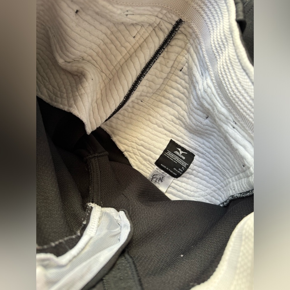 🥎 (3) Pairs of Girls Softball Pants - Picture 5 of 9